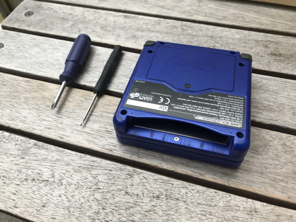 GBA SP disassembly 1